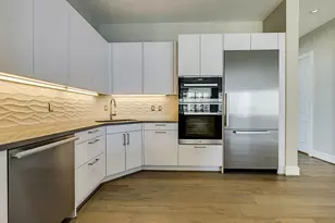 1409 Post Oak Blvd, Houston, TX 77056 - Photo 4