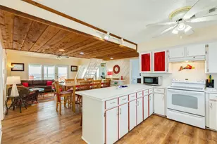 12520 E Buena Vista Dr, Galveston, TX 77554 - Photo 26