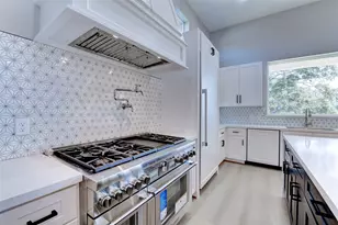 637 Bay Vista Dr, Seabrook, TX 77586 - Photo 32