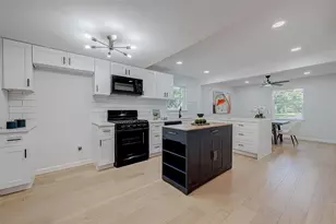 2414 Walnut Bend Ln, Houston, TX 77042 - Photo 12