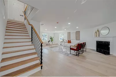 2414 Walnut Bend Lane, Houston, TX 77042 - Photo 22