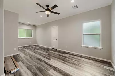 11715 Creek View Lane, Conroe, TX 77385 - Photo 14