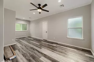 11715 Creek View Ln, Conroe, TX 77385 - Photo 14