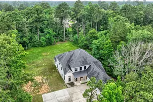 11715 Creek View Ln, Conroe, TX 77385 - Photo 10