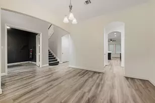11715 Creek View Ln, Conroe, TX 77385 - Photo 14