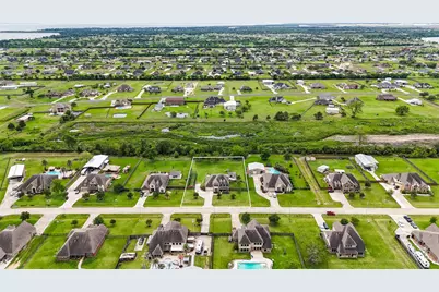 4502 Sunrise Road, Baytown, TX 77523 - Photo 38