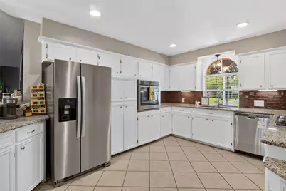 5451 Appleblossom Lane, Friendswood, TX 77546 - Photo 22