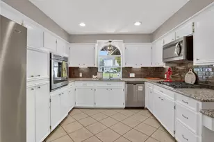 5451 Apple Blossom Ln, Friendswood, TX 77546 - Photo 24
