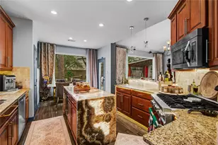 130 S Millport Cir, The Woodlands, TX 77382 - Photo 14