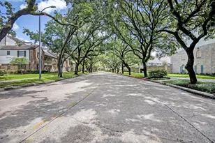 12941 Trail Hollow Dr, Houston, TX 77079 - Photo 28