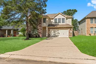 235 Doncaster St, Conroe, TX 77303 - Photo 2