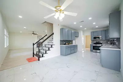 10122 Duchamp Drive, Houston, TX 77036 - Photo 8