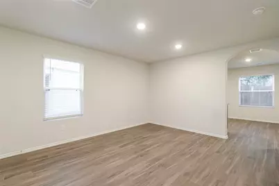 2437 Carp Drive, Conroe, TX 77384 - Photo 2