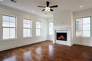 5422 Darling St, Houston, TX 77007 - Photo 2
