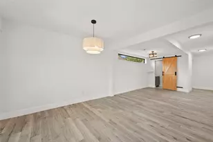 1026 Oyster Bay Dr, Sugar Land, TX 77478 - Photo 14