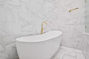 1026 Oyster Bay Dr, Sugar Land, TX 77478 - Photo 18