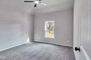 302 Gaines St, Brazoria, TX 77422 - Photo 16