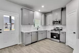 302 Gaines St, Brazoria, TX 77422 - Photo 6