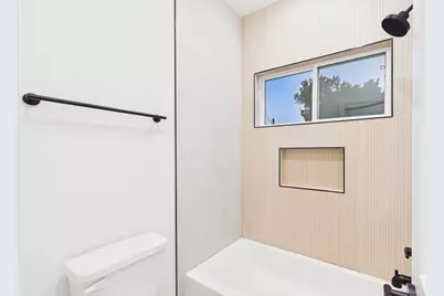 2708 Reynolds Street, Houston, TX 77009 - Photo 28