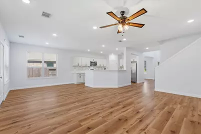 6048 Heritage Creek Lane, Conroe, TX 77304 - Photo 10