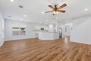 6048 Heritage Creek Ln, Conroe, TX 77304 - Photo 10