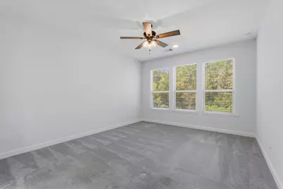 6048 Heritage Creek Lane, Conroe, TX 77304 - Photo 18