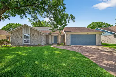 5225 Glenvalley Drive, La Porte, TX 77571 - Photo 1