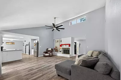 5225 Glenvalley Drive, La Porte, TX 77571 - Photo 10