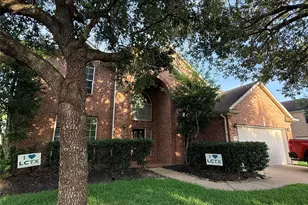 2144 Brittany Colony Dr, League City, TX 77573 - Photo 2