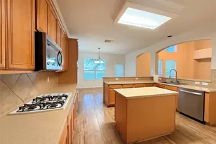 2144 Brittany Colony Dr, League City, TX 77573 - Photo 8
