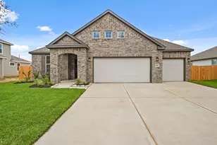 2407 16th St, Bay City, TX 77414 - Photo 2