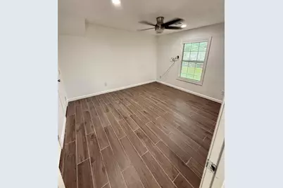 406 Clear Lake Road, Highlands, TX 77562 - Photo 14