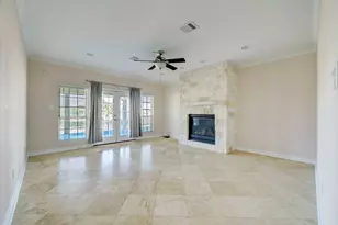 307 Twin Timbers Ln, Kemah, TX 77565 - Photo 10