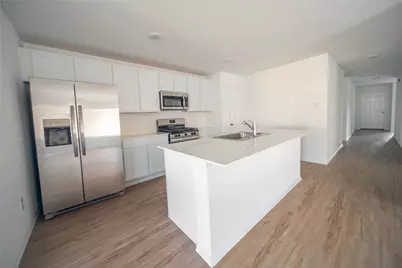 9530 Brookside Point Drive, Baytown, TX 77521 - Photo 6
