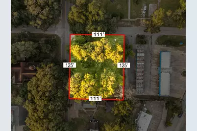 405 W Lang Street, Alvin, TX 77511 - Photo 2