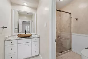 1211 Nantucket Dr, Houston, TX 77057 - Photo 36