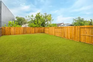 890 Lucky St, Houston, TX 77088 - Photo 44