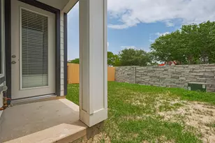 8917 Grovner Pl, Houston, TX 77055 - Photo 36