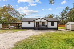 500 County Rd 4432, Dayton, TX 77535 - Photo 2