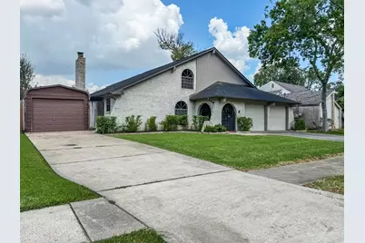 3709 Trailwood Drive, Baytown, TX 77521 - Photo 2
