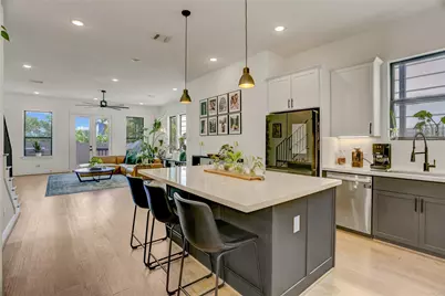 308 E 40th Street #A, Houston, TX 77018 - Photo 8