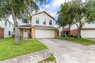 10806 Tallow Briar Ln, Houston, TX 77075 - Photo 2