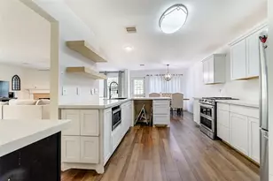 10806 Tallow Briar Ln, Houston, TX 77075 - Photo 10