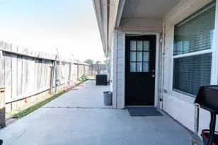 10306 Gerlach St, Houston, TX 77034 - Photo 14