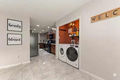 8227 Squires Place Drive, Houston, TX 77083 - Photo 14