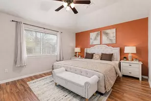 8227 Squires Pl Dr, Houston, TX 77083 - Photo 16