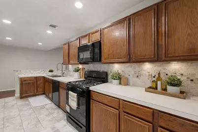 8227 Squires Place Drive, Houston, TX 77083 - Photo 12