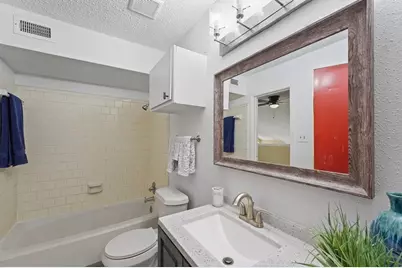 10855 Meadowglen Lane #1131, Houston, TX 77042 - Photo 12