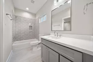 8120 Esther Acres Ln, Houston, TX 77088 - Photo 22