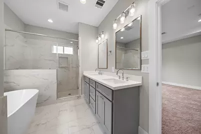 8120 Esther Acres Lane, Houston, TX 77088 - Photo 18